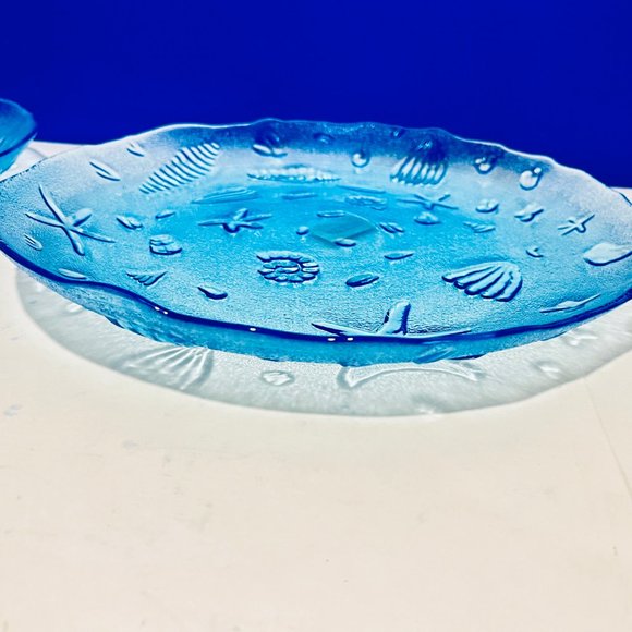 NEW… Set of Two [2] Glass Sea Shell Plates, by Beachcombers, 11.25” Approximate - Picture 6 of 16